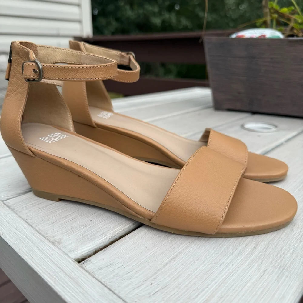 NWOT Eileen Fisher Nude Wedge Sandals